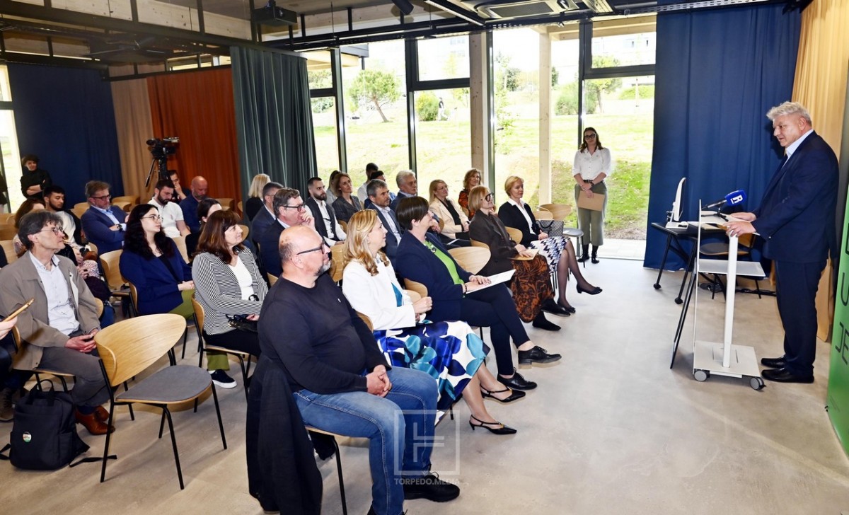 [FOTO] Otvoren InnovaLab-inovacijski laboratorij Sveučilišta u Rijeci