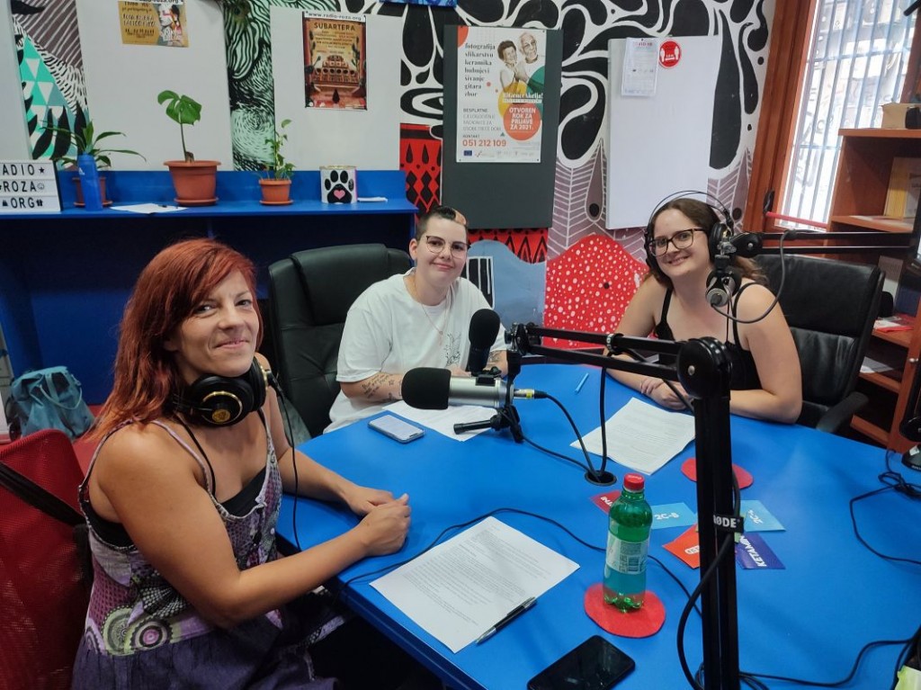Radija Rocha Rpn Radio Roža otvara prijave za besplatnu radionicu radijskog novinarstva ...
