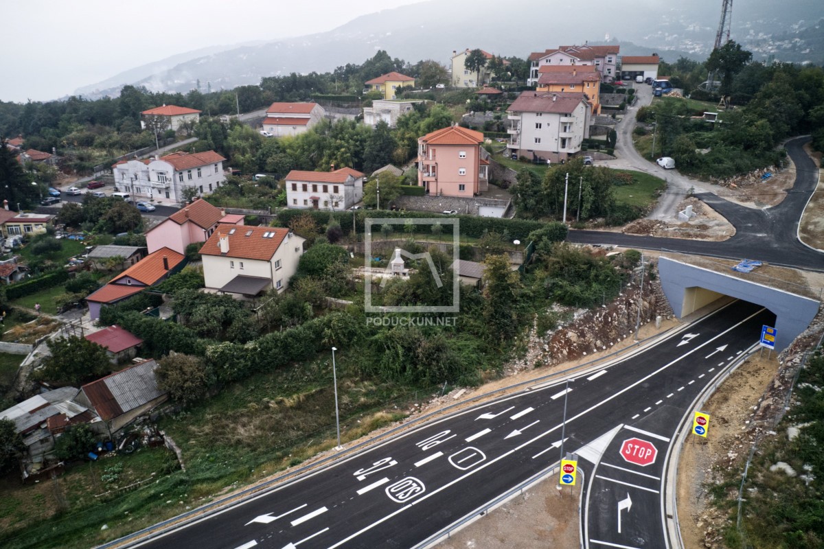 Šmogori na nogama – Uz šest prometnih traka pustili su nas bez bukobrana