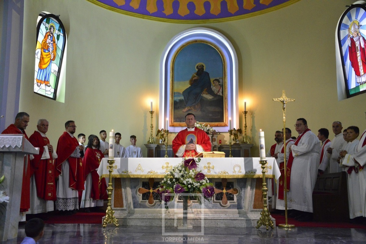 [FOTO] Svetom misom obilježen blagdan Sv. Mateja, večeras ne propustite ...
